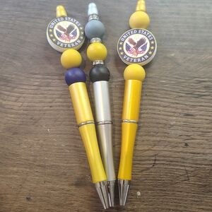 🩰 United States Veteran Beaded Pens